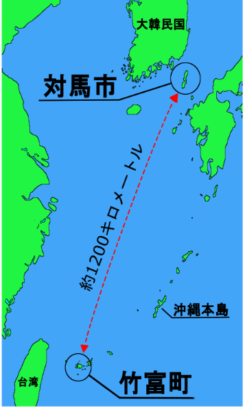 対馬は山林が面積の89％を占める自然豊かな島です。 厳原町の竜良山と美津島町の白嶽には原始林が残り、 国の天然記念物に指定されています。 　島の地形は標高200メートル～300メートルの山々が 海岸まで続き、場所によっては高さ100メートルの断崖 絶壁もあり、勇壮な自然を目にすることができます。 　対馬中央部の浅茅湾は対馬を代表する風景のよいところです。 大小幾つもの入江と島々が複雑に入り組んだリアス式海岸で、 壱岐対馬国定公園に指定されています。 　対馬の豊かな自然には、国の天然記念物のツシマヤマネコを はじめ、対馬でしか見ることのできない生物や、朝鮮半島などの 大陸系の動植物が多く生息しています。また、渡り鳥の中継地で あることから、世界でも有数の野鳥の観察地になっています。 　上県町には、これらの野生生物の保護・研究を行う場所として 対馬野生生物保護センターが設置されています。